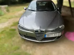 Gris Utilisé 2005 Alfa Romeo 147 Distinctive Citadine | 3 990 €