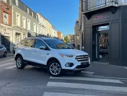 Blanc Utilisé 2017 Ford Kuga Titanium SUV | 16 490 €