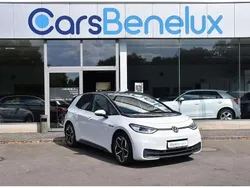 Blanc Utilisé 2021 VW ID.3 Pro Performance Citadine | 21 950 € (Prix assez cher)