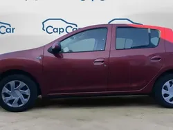 Utilisé 2015 Dacia Sandero Lauréate Citadine | 6 690 € (Prix juste)