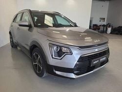 Gris Utilisé 2024 Kia Niro Active SUV | 26 990 € (Prix juste)