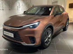 Brun Utilisé 2025 Lexus LBX SUV | 37 990 € (Prix assez cher)