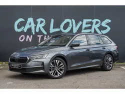 Gris Utilisé 2024 Skoda Octavia Selection Break | 37 990 € (Prix cher)
