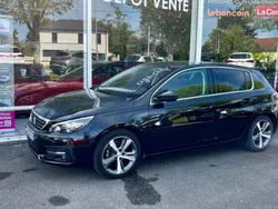 Utilisé 2020 Peugeot 308 Allure Berline | 13 990 € (Prix juste)
