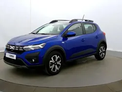 Bleu Utilisé 2024 Dacia Sandero Expression Citadine | 15 990 € (Prix juste)