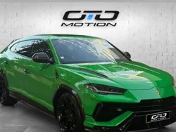 Vert Utilisé 2023 Lamborghini Urus SUV | 359 990 €