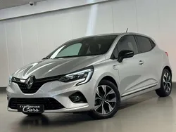 Argent Utilisé 2021 Renault Clio V LIMITED Berline | 16 900 € (Bon prix)