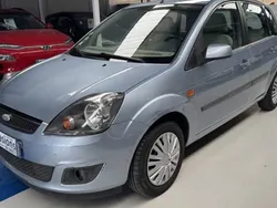 Utilisé 2006 Ford Fiesta Ambiente Citadine | 2 490 € (Super prix)