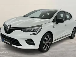 Utilisé 2022 Renault Clio V LIMITED Berline | 16 299 € (Prix juste)