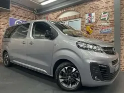 Gris Utilisé 2022 Opel Zafira Life Edition Van | 40 994 € (Prix cher)
