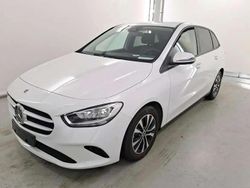 Blanc Utilisé 2021 Mercedes B180 Style Monospace | 23 579 € (Prix juste)