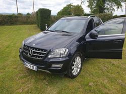 Noir Utilisé 2011 Mercedes 300 Sport Break | 25 000 €
