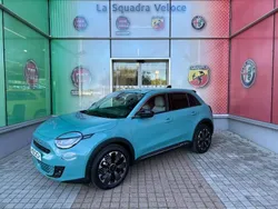 Vert sky of italie métallisé Utilisé 2024 Fiat 600E La Prima SUV | 30 490 € (Prix juste)