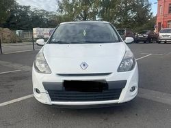 Utilisé 2010 Renault Clio II Dynamique Berline | 3 700 € (Bon prix)