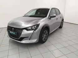 Jaune Utilisé 2021 Peugeot e-208 Allure Citadine | 13 990 € (Prix juste)