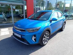 Bleu azur métallisé Utilisé 2024 Kia Stonic SUV | 21 999 € (Prix assez cher)
