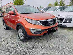 Orange Utilisé 2012 Kia Sportage Premium SUV | 9 300 € (Prix juste)