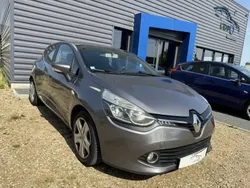 Gris Utilisé 2015 Renault Clio IV Zen Berline | 9 990 € (Prix assez cher)