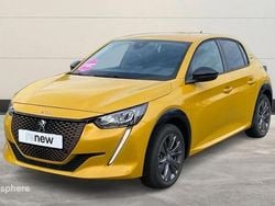 Jaune Utilisé 2022 Peugeot e-208 Style Citadine | 17 299 € (Prix juste)