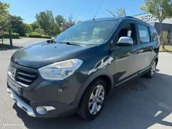 Gris Utilisé 2015 Dacia Lodgy Stepway Monospace | 7 990 €