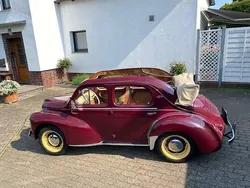 Rouge Utilisé 1951 Renault 4CV Cabriolet | 15 000 €