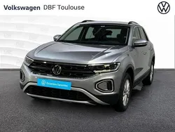 Utilisé 2024 VW T-Roc Life SUV | 25 489 € (Prix juste)