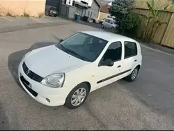 Utilisé 2009 Renault Clio II Campus Berline | 1 600 € (Bon prix)