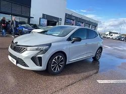 Gris rafale Utilisé 2024 Renault Clio V Berline | 17 191 € (Prix assez cher)