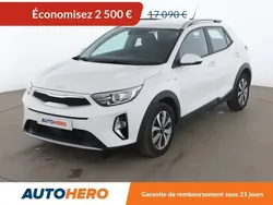 Blanc Utilisé 2021 Kia Stonic Active SUV | 14 290 € (Prix juste)