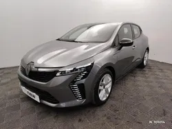 Gris Utilisé 2024 Renault Clio V Evolution | 16 490 € (Prix juste)