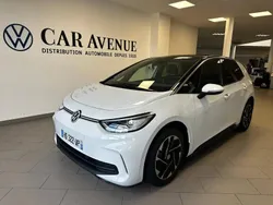 Blanc glacier métal/toit/hayon noir Utilisé 2025 VW ID.3 Pro Citadine | 34 990 € (Prix juste)