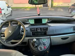 Peugeot 807
