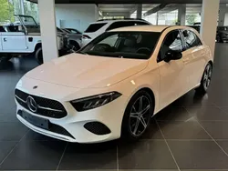 Noir Utilisé 2023 Mercedes A200 Progressive | 30 950 € (Super prix)