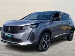 Gris Utilisé 2024 Peugeot 5008 Allure Monospace | 30 799 € (Prix juste)