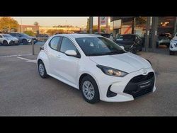 Utilisé 2025 Toyota Yaris Hybrid Berline | 21 600 € (Prix juste)