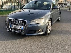 Gris Utilisé 2010 Audi A3 Sport Berline | 3 500 € (Prix assez cher)