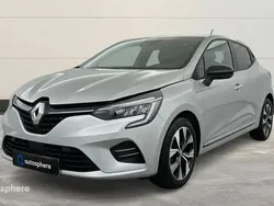 Gris Utilisé 2023 Renault Clio V Evolution Berline | 15 999 € (Prix juste)