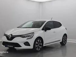 Blanc Utilisé 2022 Renault Clio V Evolution Berline | 16 999 € (Prix juste)