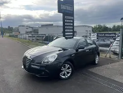 Noir Utilisé 2013 Alfa Romeo Giulietta Distinctive Citadine | 3 490 €