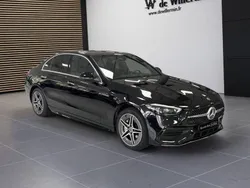 Noir Utilisé 2024 Mercedes C300 Berline | 48 800 € (Prix assez cher)