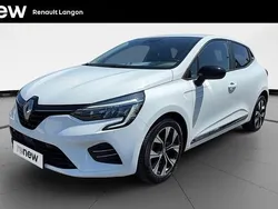 Blanc Utilisé 2023 Renault Clio V Evolution Citadine | 14 750 € (Bon prix)