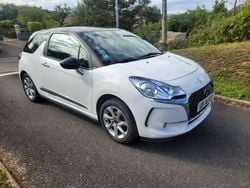 Blanc Utilisé 2018 DS Automobiles DS3 So Chic Berline | 11 980 € (Prix juste)