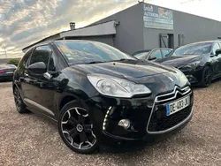 Noir Utilisé 2014 Citroën DS3 Sport Chic Citadine | 7 999 € (Prix juste)