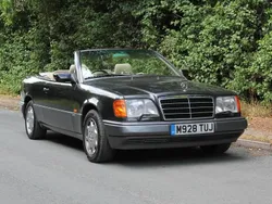 Autres Utilisé 1994 Mercedes E320 Cabriolet | 31 183 €