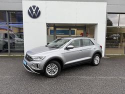 Utilisé 2023 VW T-Roc Life SUV | 21 490 € (Prix juste)