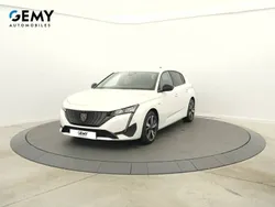 Blanc Utilisé 2023 Peugeot 308 Allure Berline | 24 399 € (Bon prix)