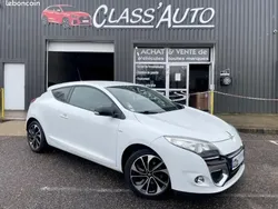 Blanc Utilisé 2012 Renault Mégane III Bose Edition Berline | 6 990 € (Prix juste)
