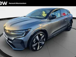 Gris Utilisé 2023 Renault Mégane Techno Berline | 27 490 € (Prix juste)