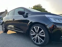 Noir Utilisé 2017 Renault Clio IV Initiale Paris Berline | 10 500 € (Prix assez cher)