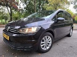 Noir Utilisé 2017 VW Touran Comfortline Monospace | 19 900 € (Bon prix)